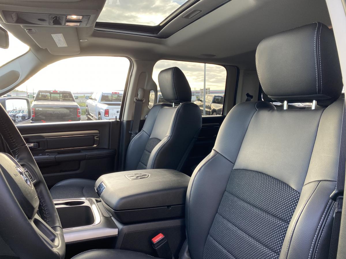 DODGE RAM CREW SPORT CLASSIC BLACK PACKAGE 2020