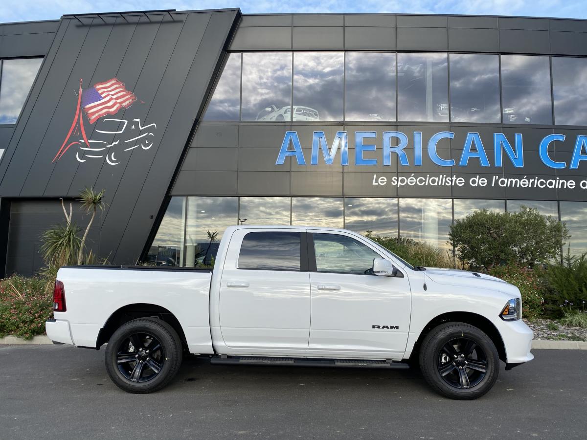 DODGE RAM CREW SPORT CLASSIC BLACK PACKAGE 2020