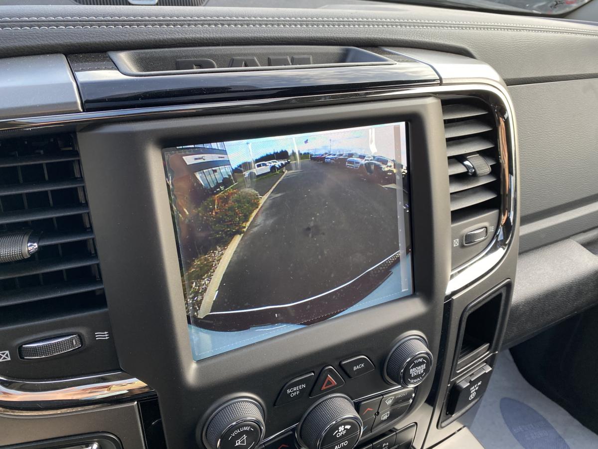 DODGE RAM CREW SPORT CLASSIC BLACK PACKAGE 2020