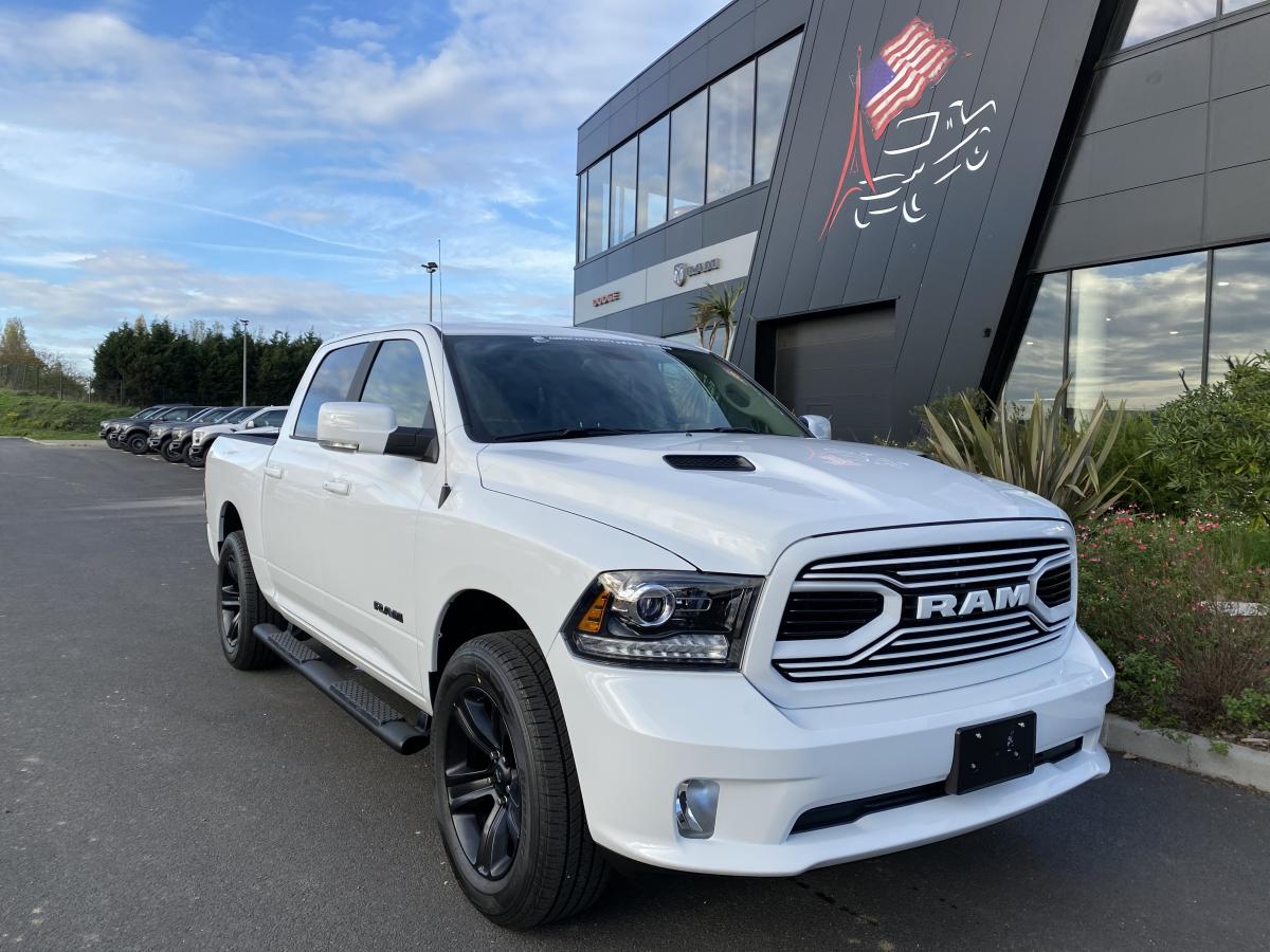 DODGE RAM CREW SPORT CLASSIC BLACK PACKAGE 2020