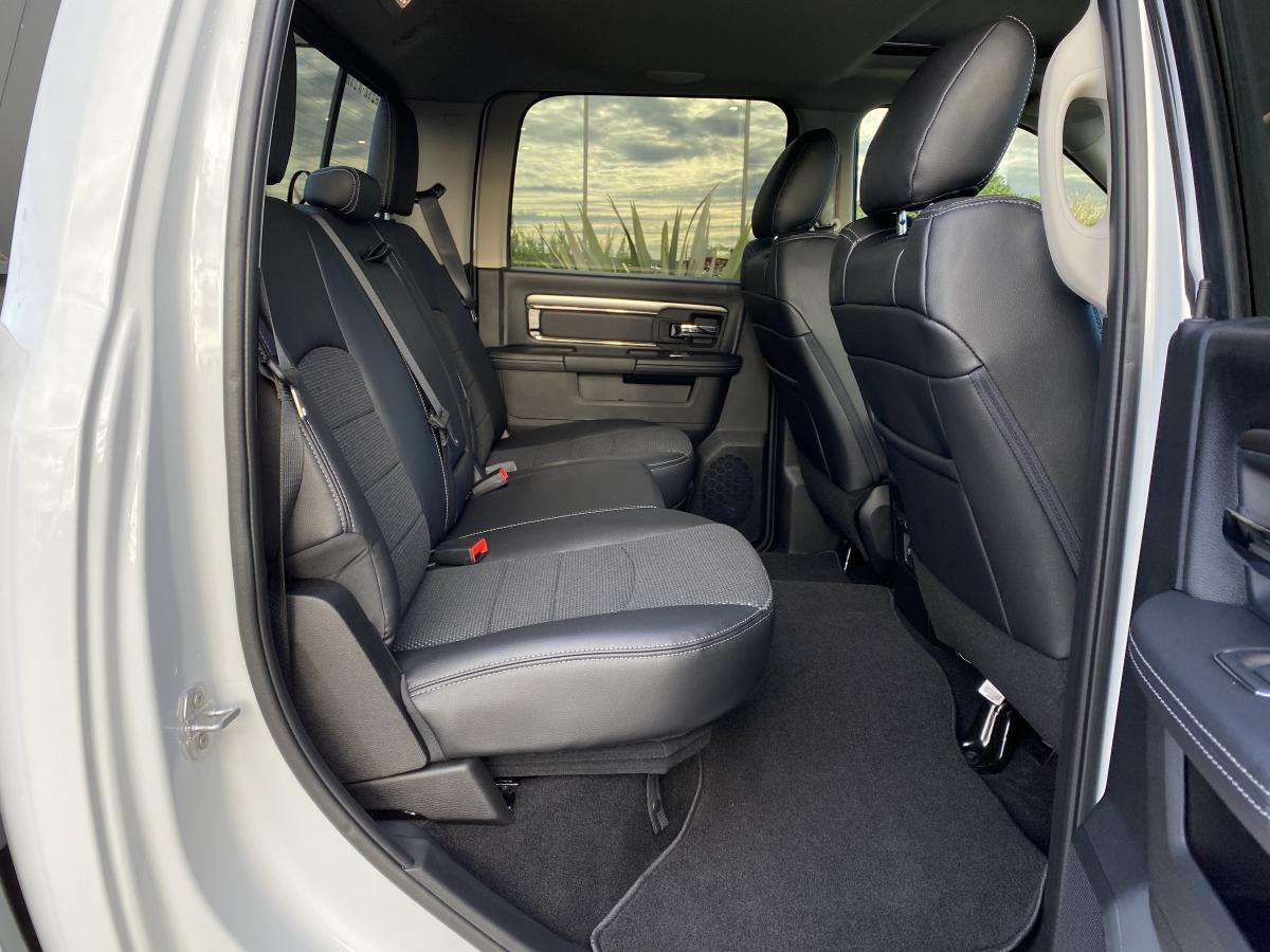 DODGE RAM CREW SPORT CLASSIC BLACK PACKAGE 2020