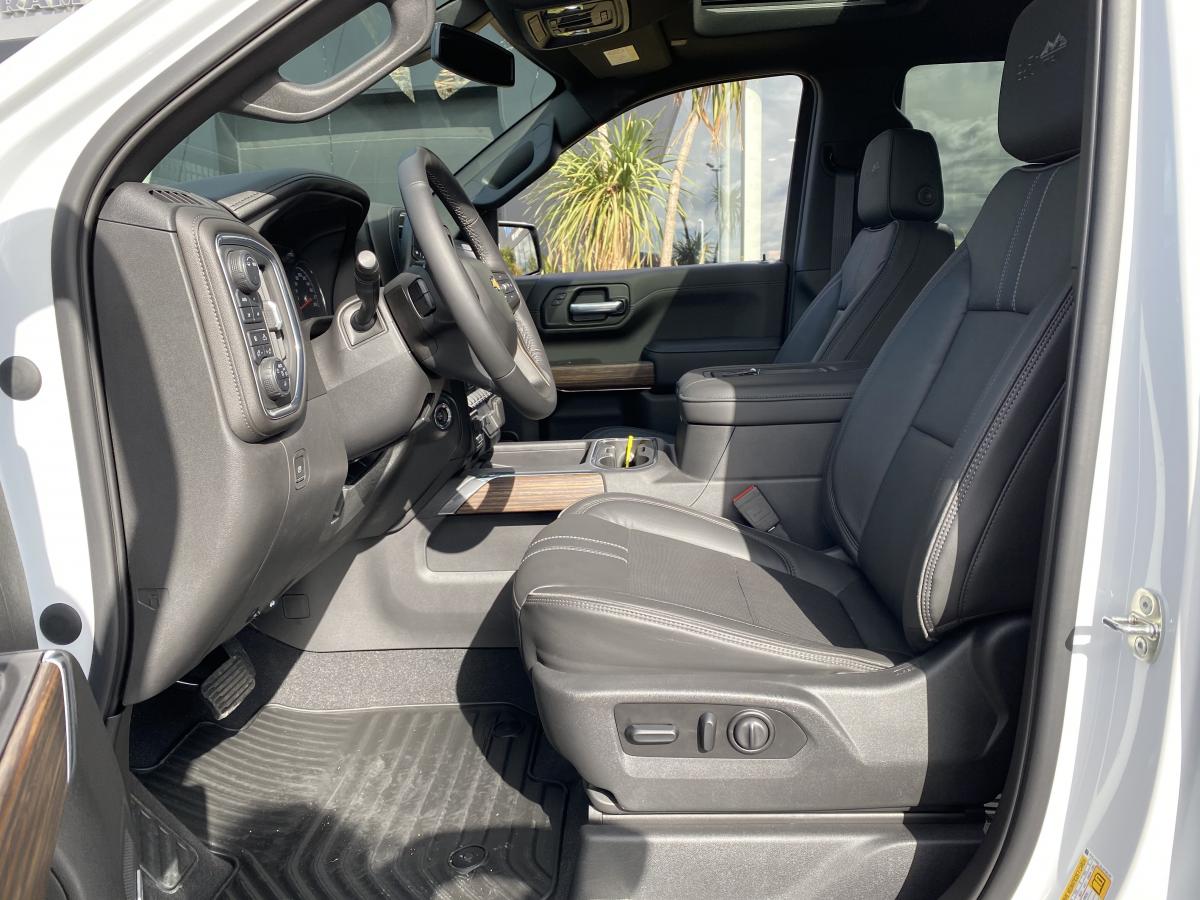 CHEVROLET SILVERADO Crewcab high country V8 6.2l 4WD