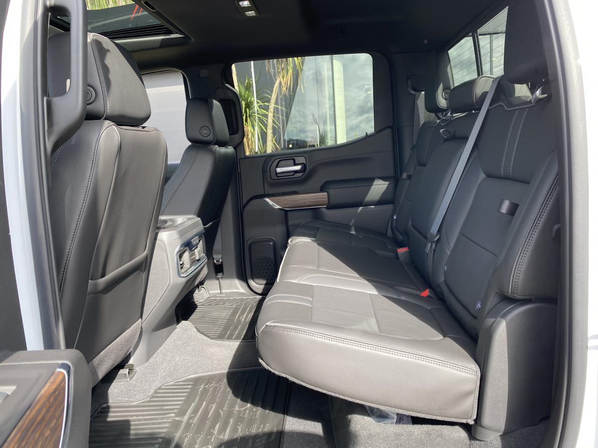 CHEVROLET SILVERADO Crewcab high country V8 6.2l 4WD