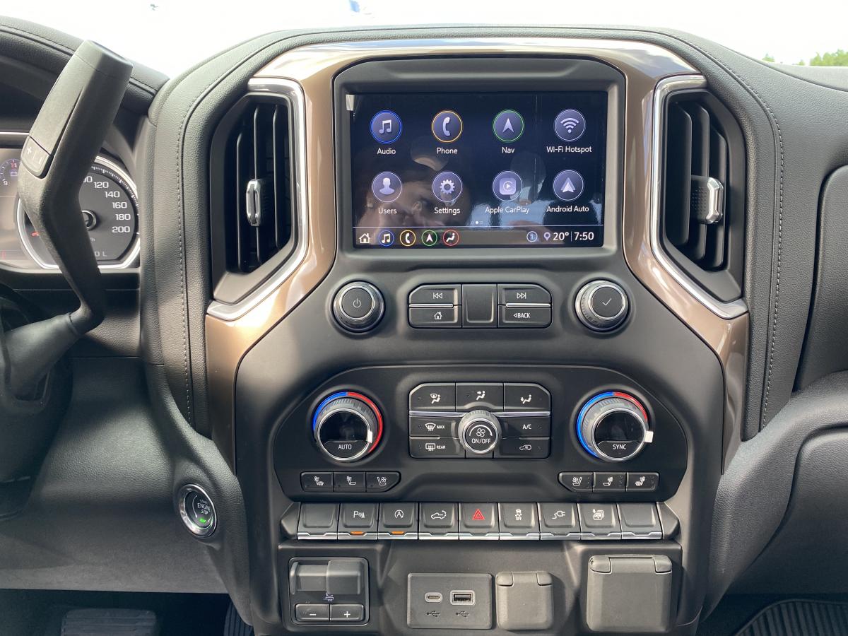 CHEVROLET SILVERADO Crewcab high country V8 6.2l 4WD