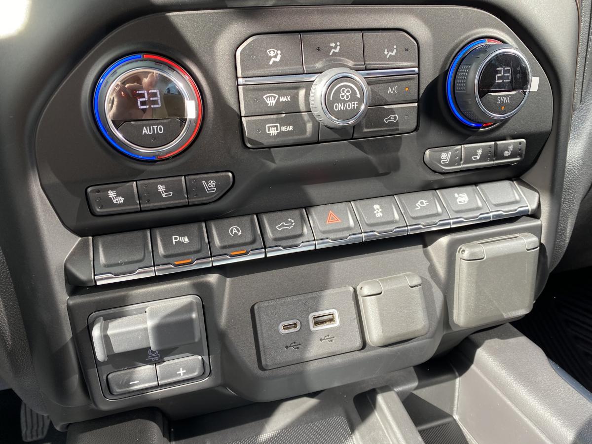 CHEVROLET SILVERADO Crewcab high country V8 6.2l 4WD