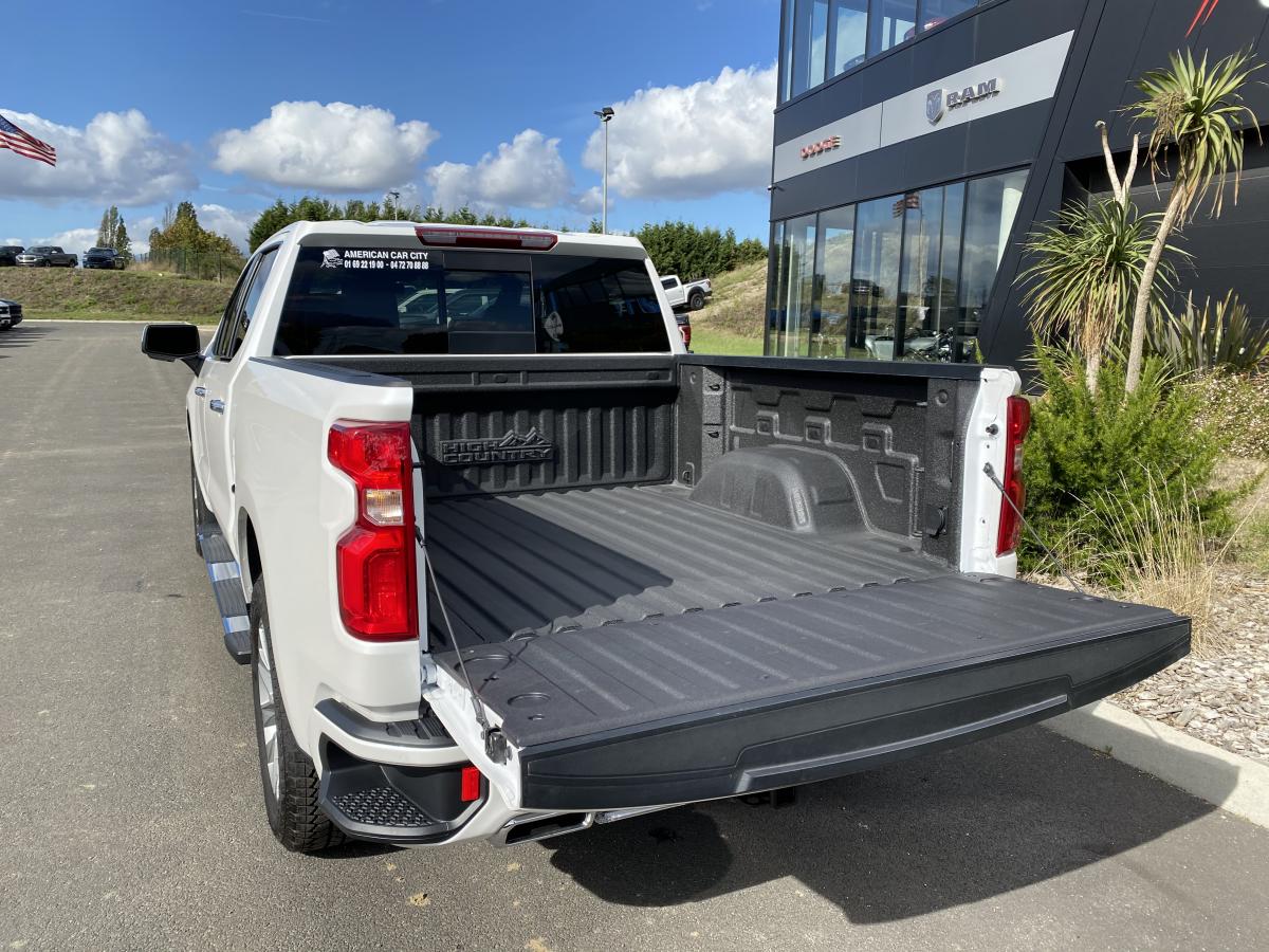 CHEVROLET SILVERADO Crewcab high country V8 6.2l 4WD