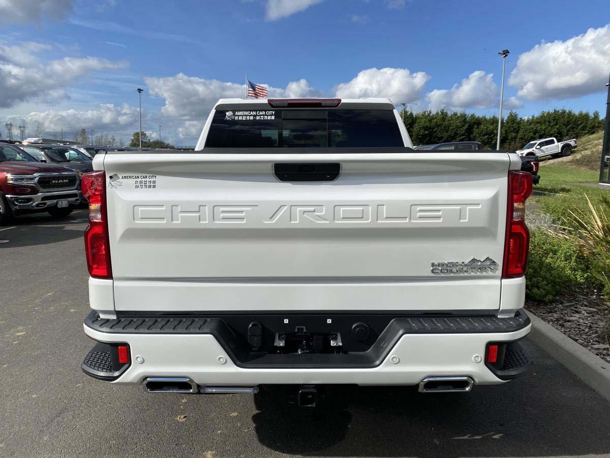 CHEVROLET SILVERADO Crewcab high country V8 6.2l 4WD