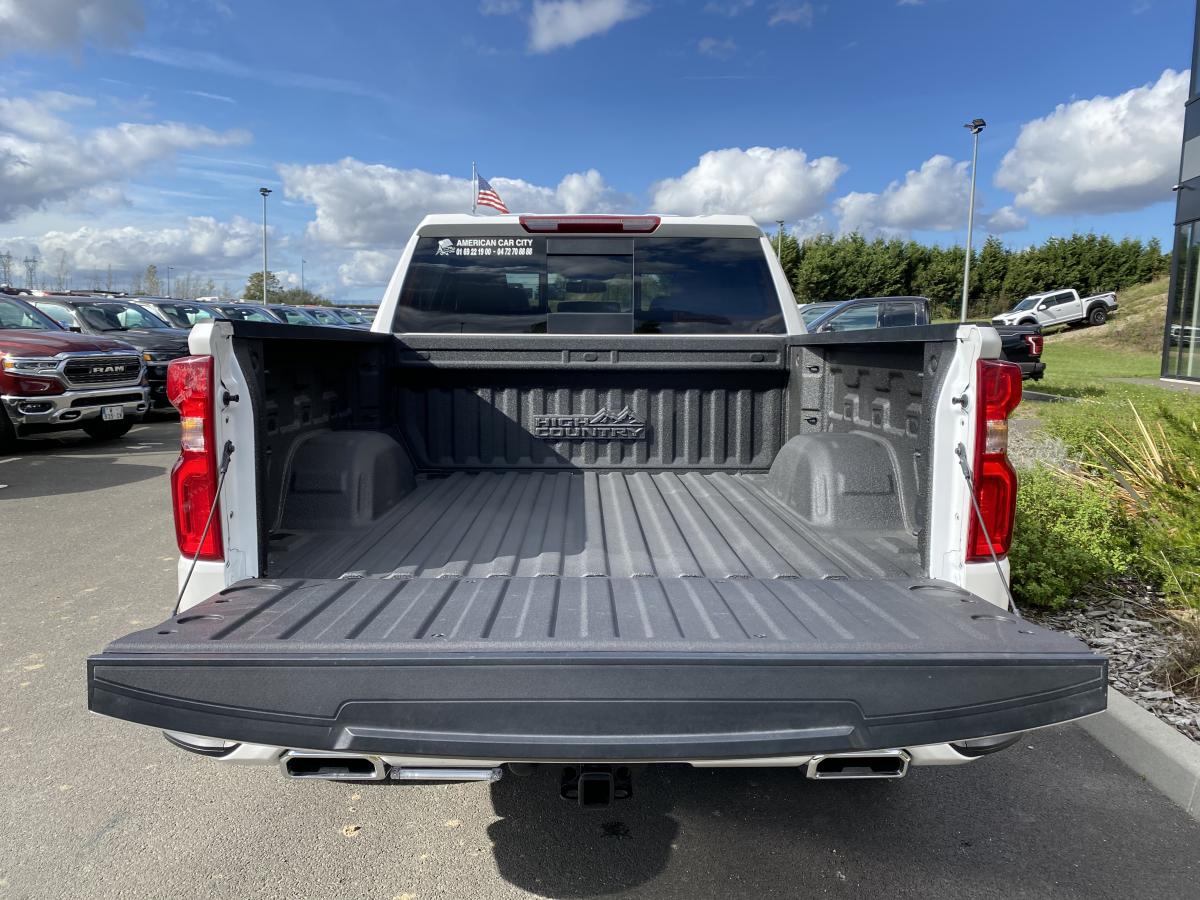 CHEVROLET SILVERADO Crewcab high country V8 6.2l 4WD