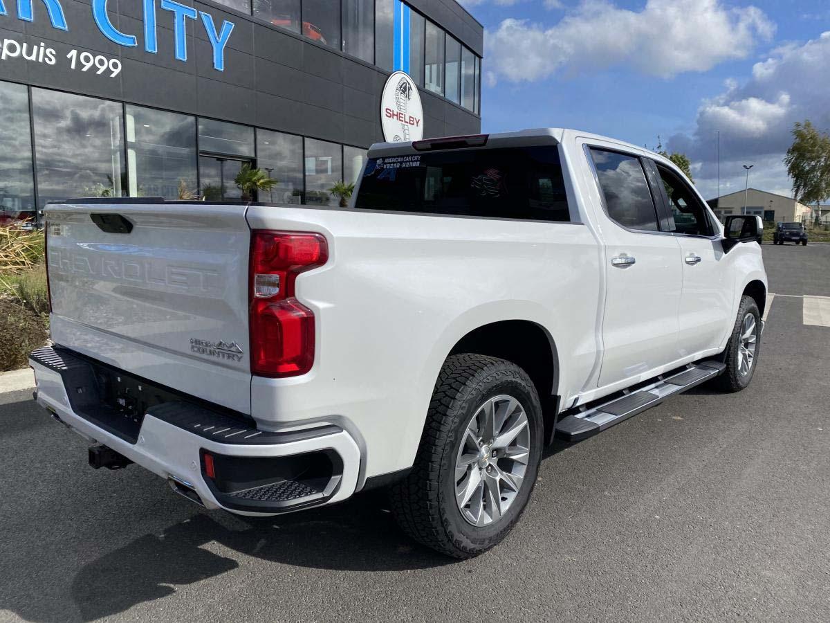 CHEVROLET SILVERADO Crewcab high country V8 6.2l 4WD