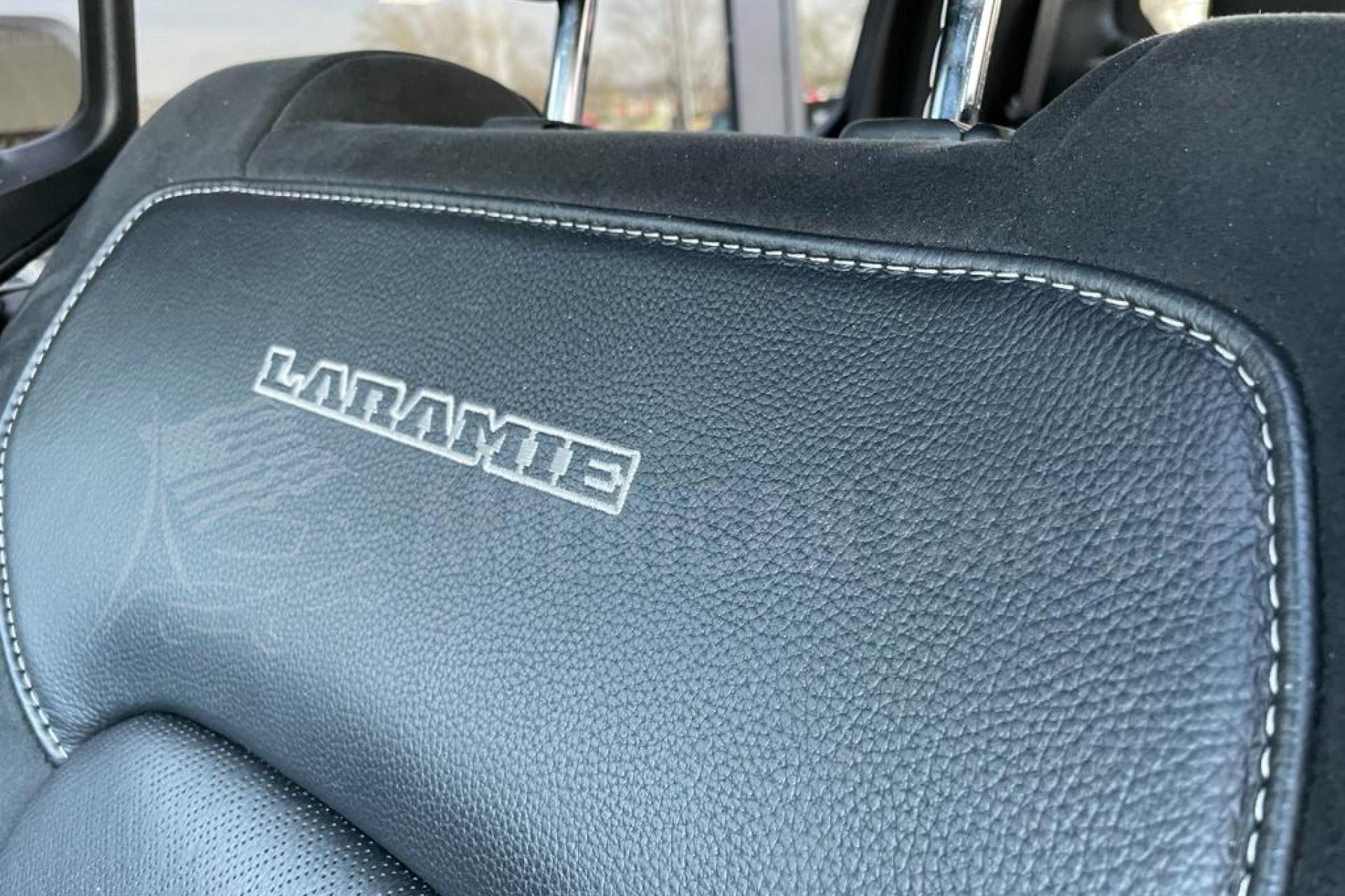 DODGE RAM CREW LARAMIE SPORT AIR/BOX 5.7L V8 - E85