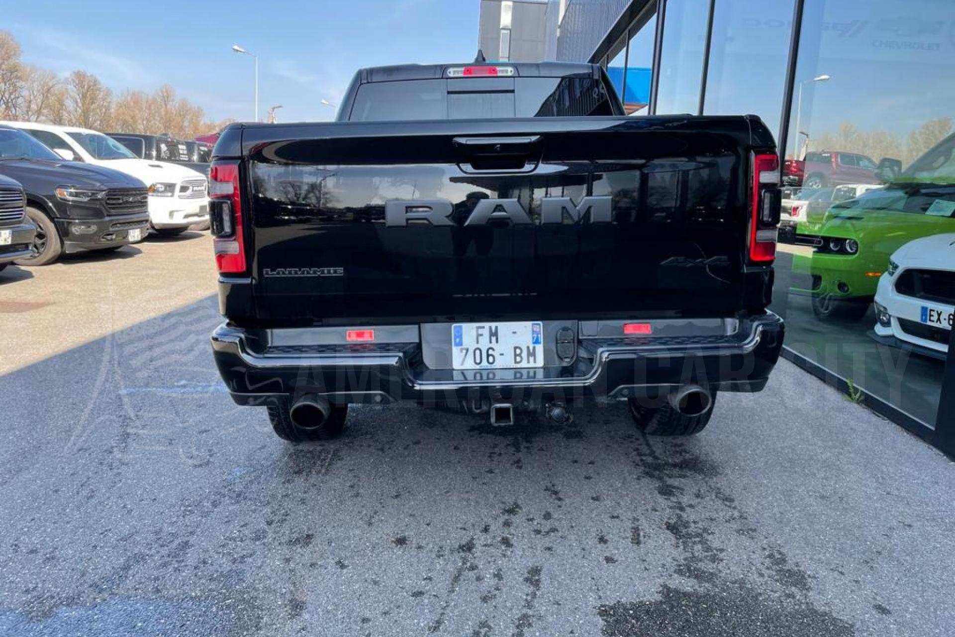 DODGE RAM CREW LARAMIE SPORT AIR/BOX 5.7L V8 - E85