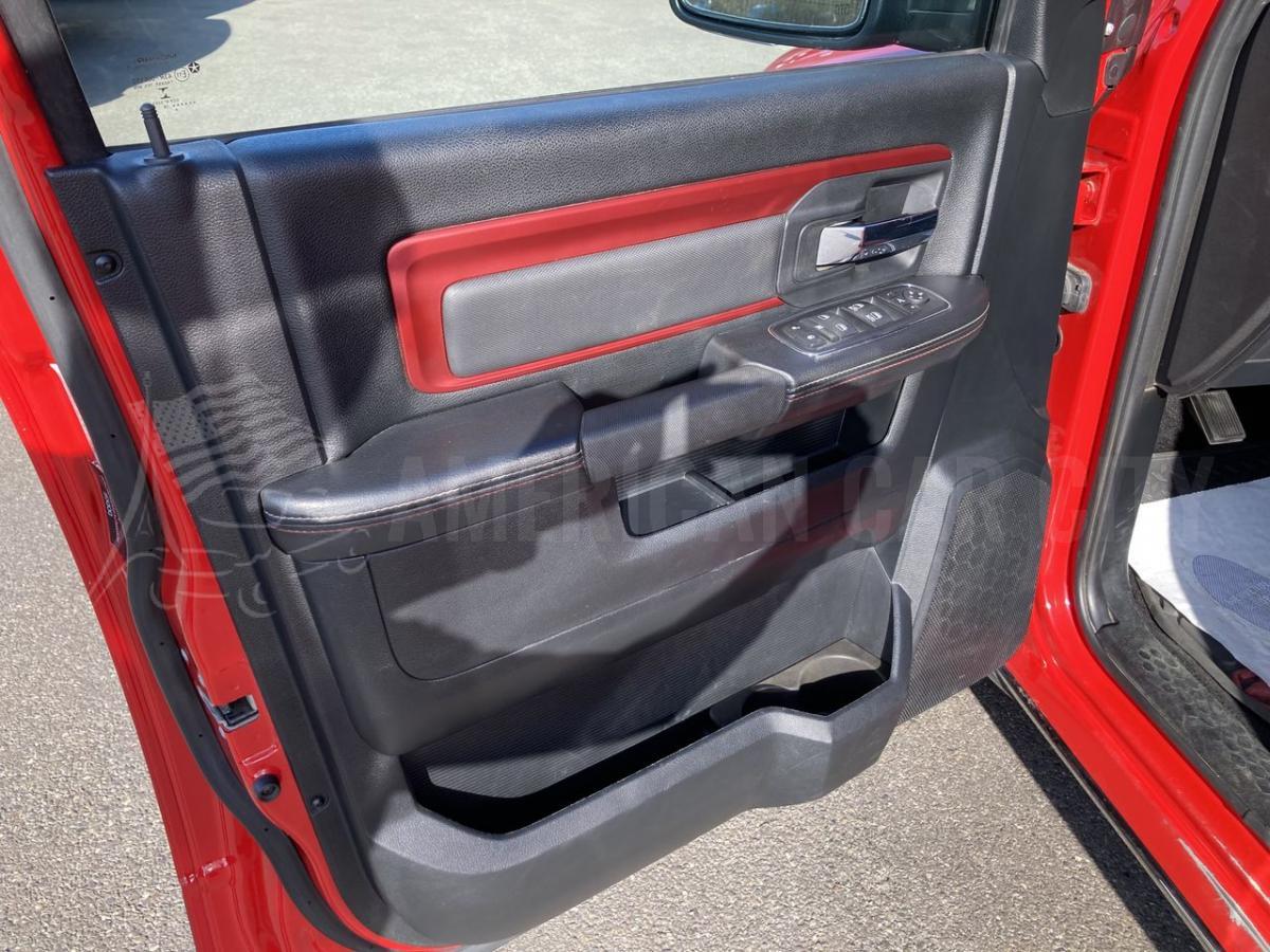 DODGE RAM 1500 CREWCAB REBEL AIRSUSPENSIONS V8 5.7L