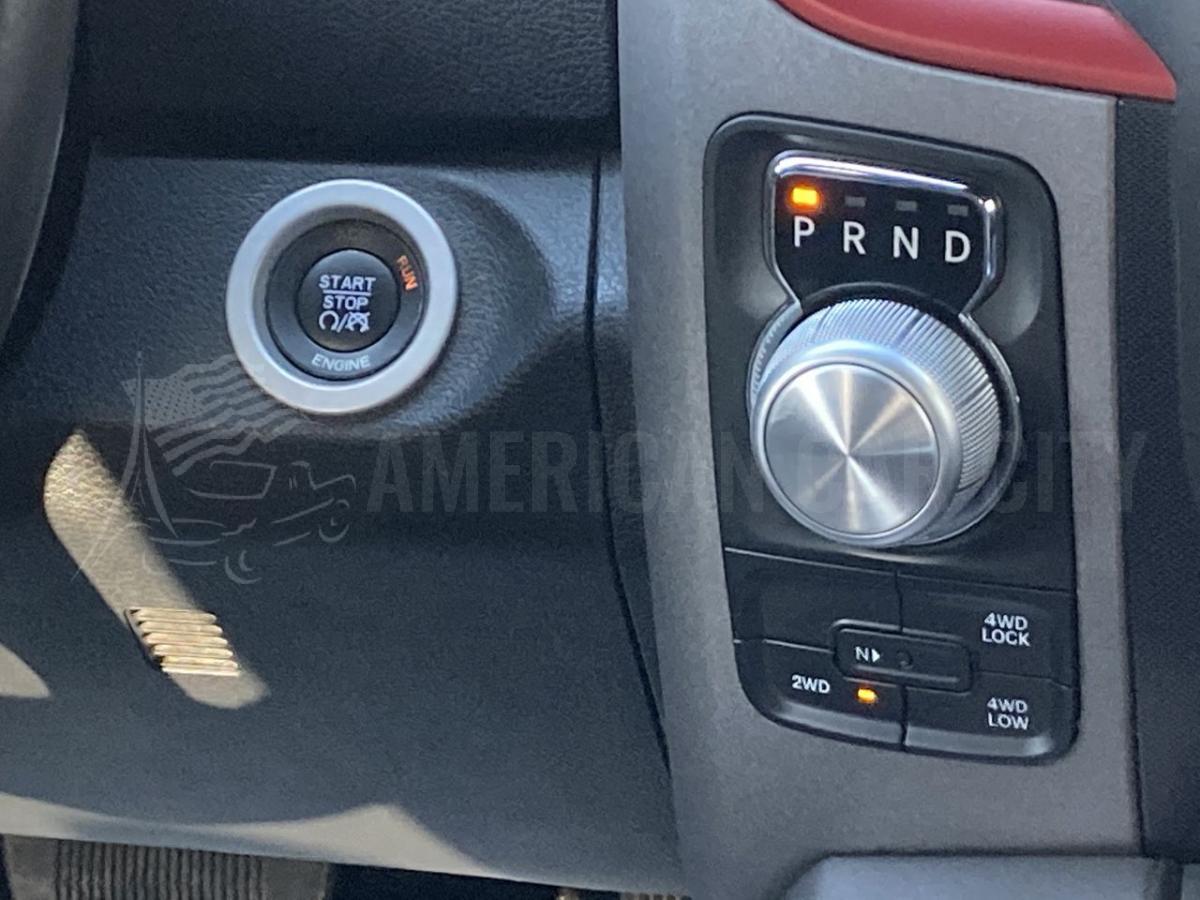 DODGE RAM 1500 CREWCAB REBEL AIRSUSPENSIONS V8 5.7L