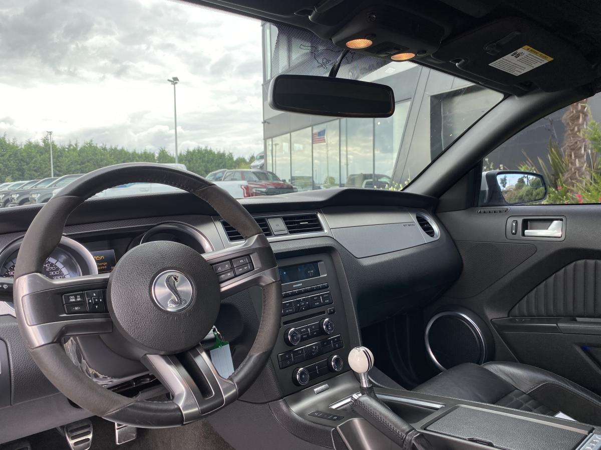 FORD MUSTANG Shelby GT500 CAB V8 5.8L 2013