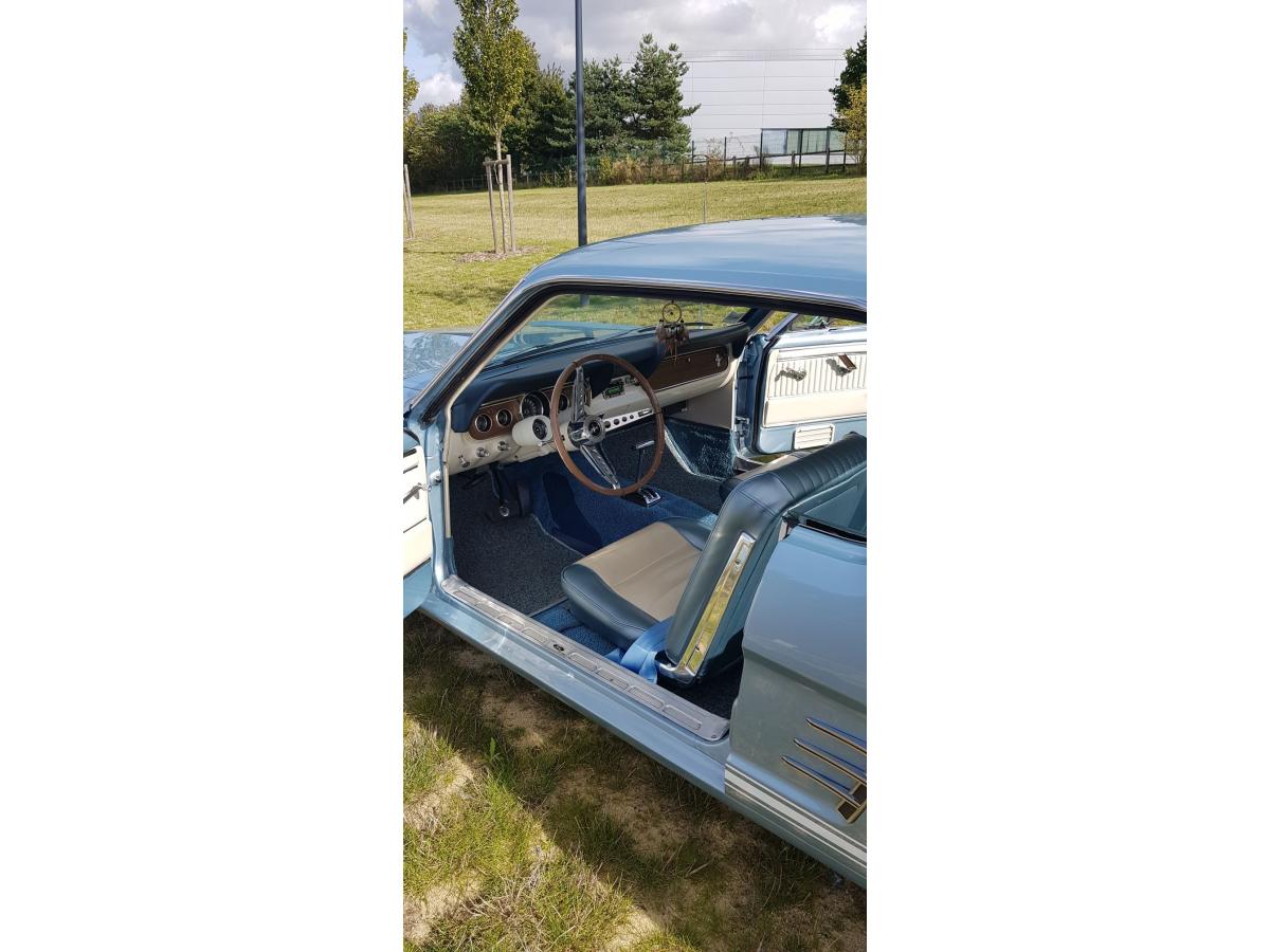 FORD MUSTANG HARDTOP