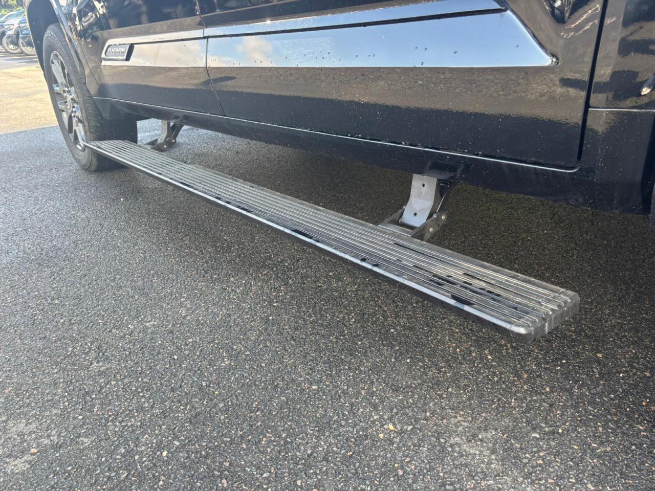 TOYOTA TUNDRA Crewmax PLATINUM