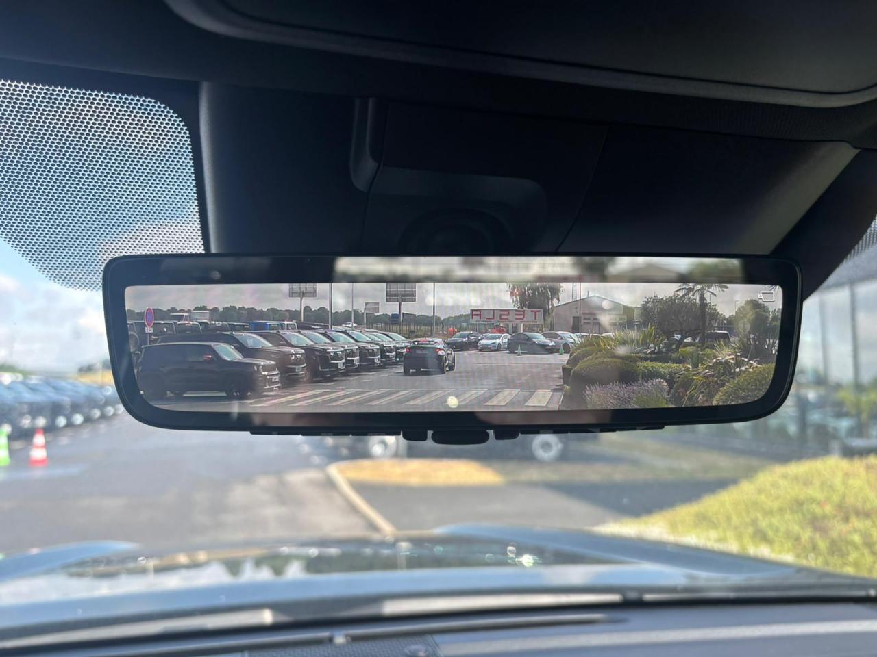 TOYOTA TUNDRA Crewmax PLATINUM