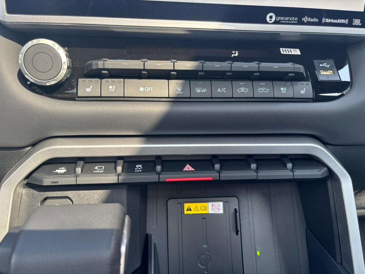 TOYOTA TUNDRA Crewmax PLATINUM