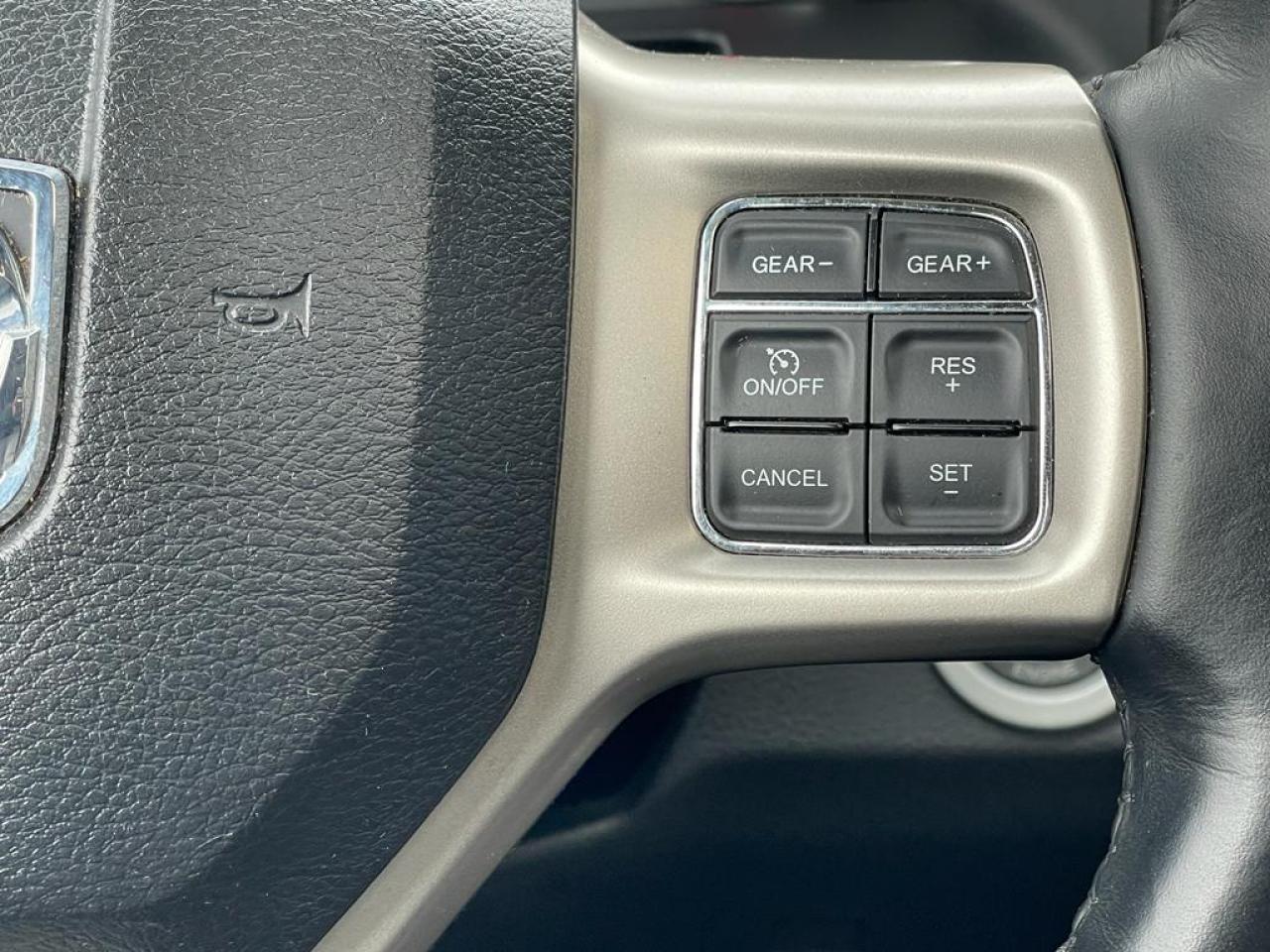 DODGE RAM 1500 crew Laramie ECODIESEL V6 3.0L