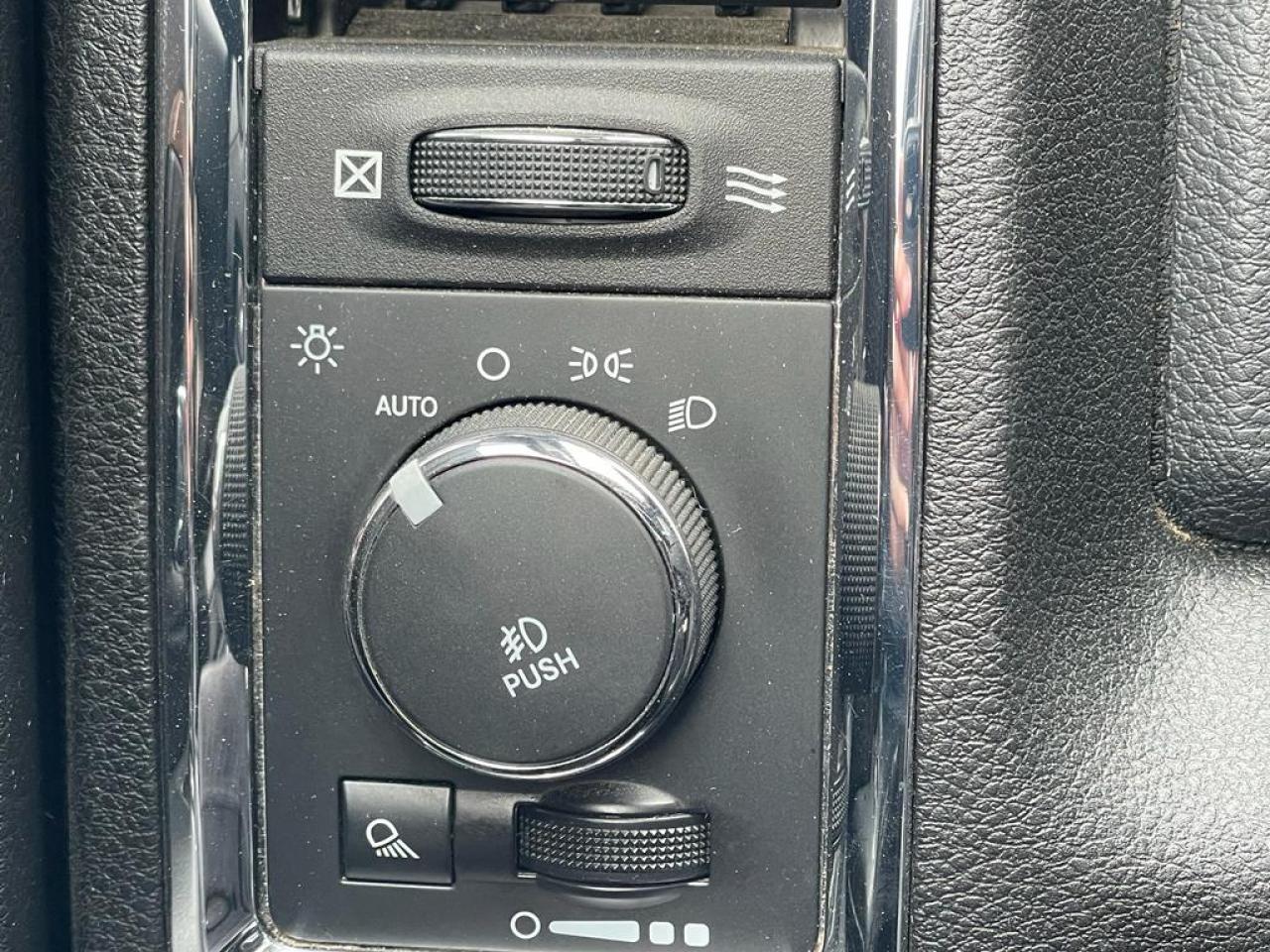 DODGE RAM 1500 crew Laramie ECODIESEL V6 3.0L