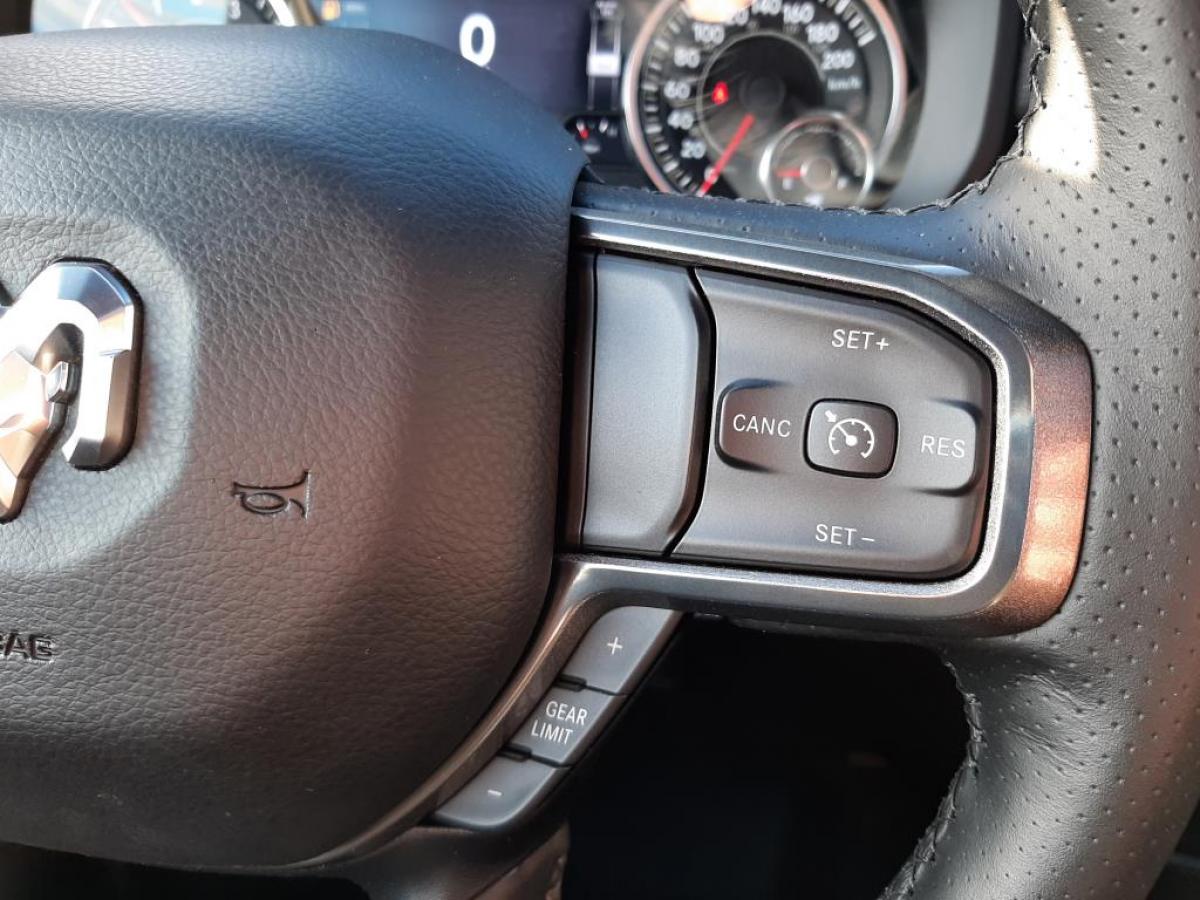 DODGE RAM 1500 CREW SPORT - VENTE A MARCHAND