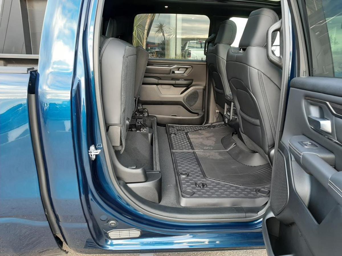 DODGE RAM 1500 CREW SPORT - VENTE A MARCHAND