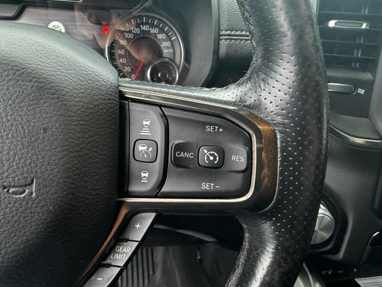 DODGE RAM 1500 CREW SPORT