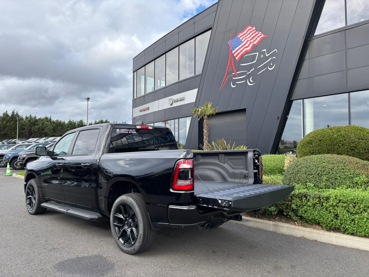 DODGE RAM 1500 CREW LARAMIE SPORT NIGHT EDITION