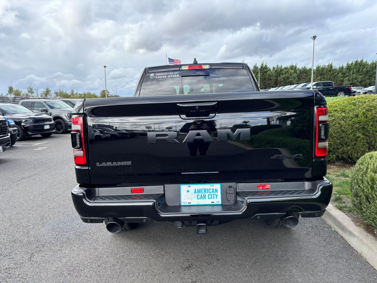 DODGE RAM 1500 CREW LARAMIE SPORT NIGHT EDITION