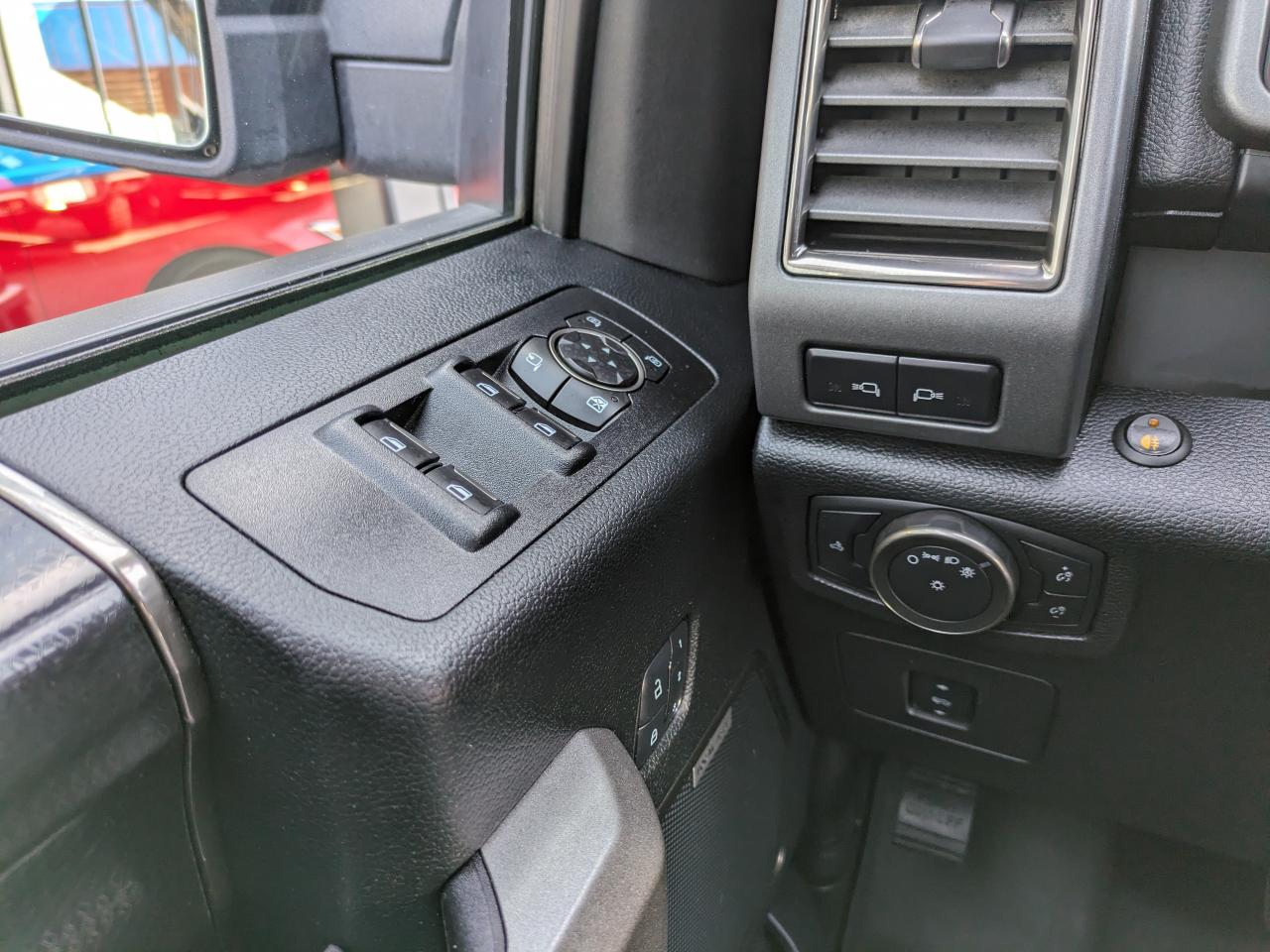 FORD F150 RAPTOR SUPERCREW