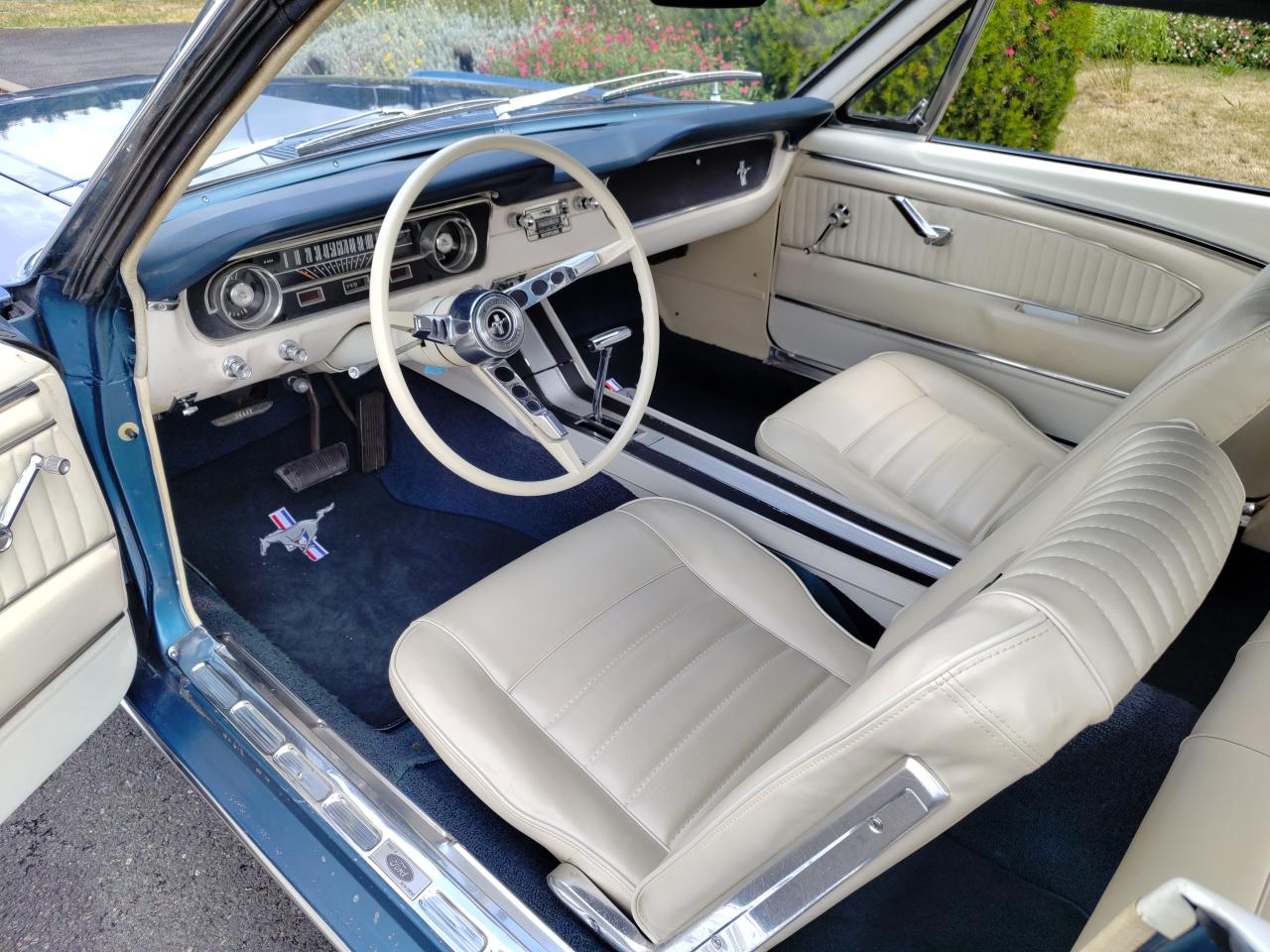 FORD MUSTANG CABRIOLET 260 CODE F