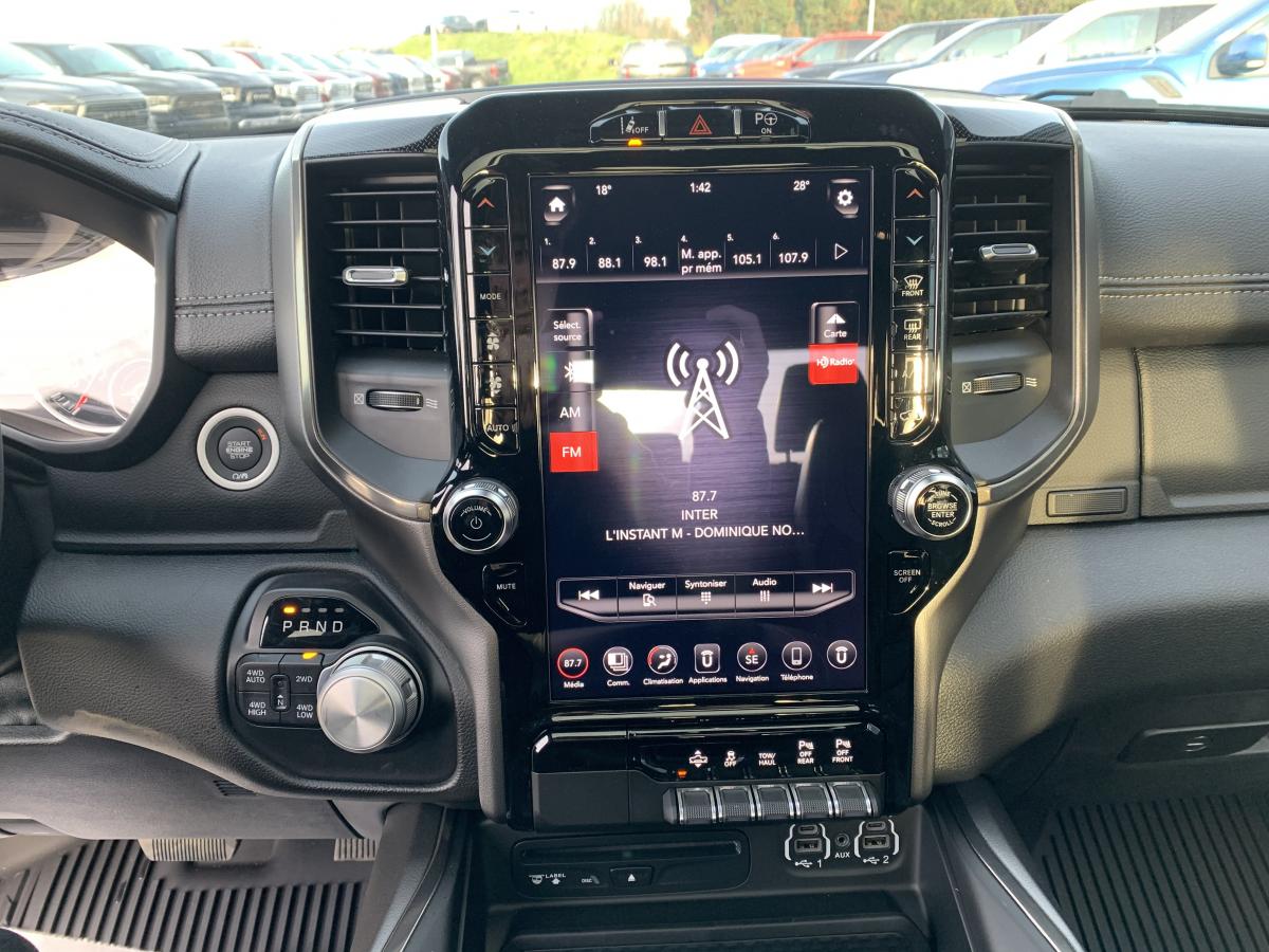 DODGE RAM 1500 CREW SPORT NIGHT EDITION AIR RAMBOX