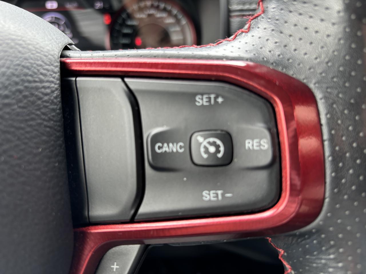 DODGE RAM 1500 CREW REBEL AIR