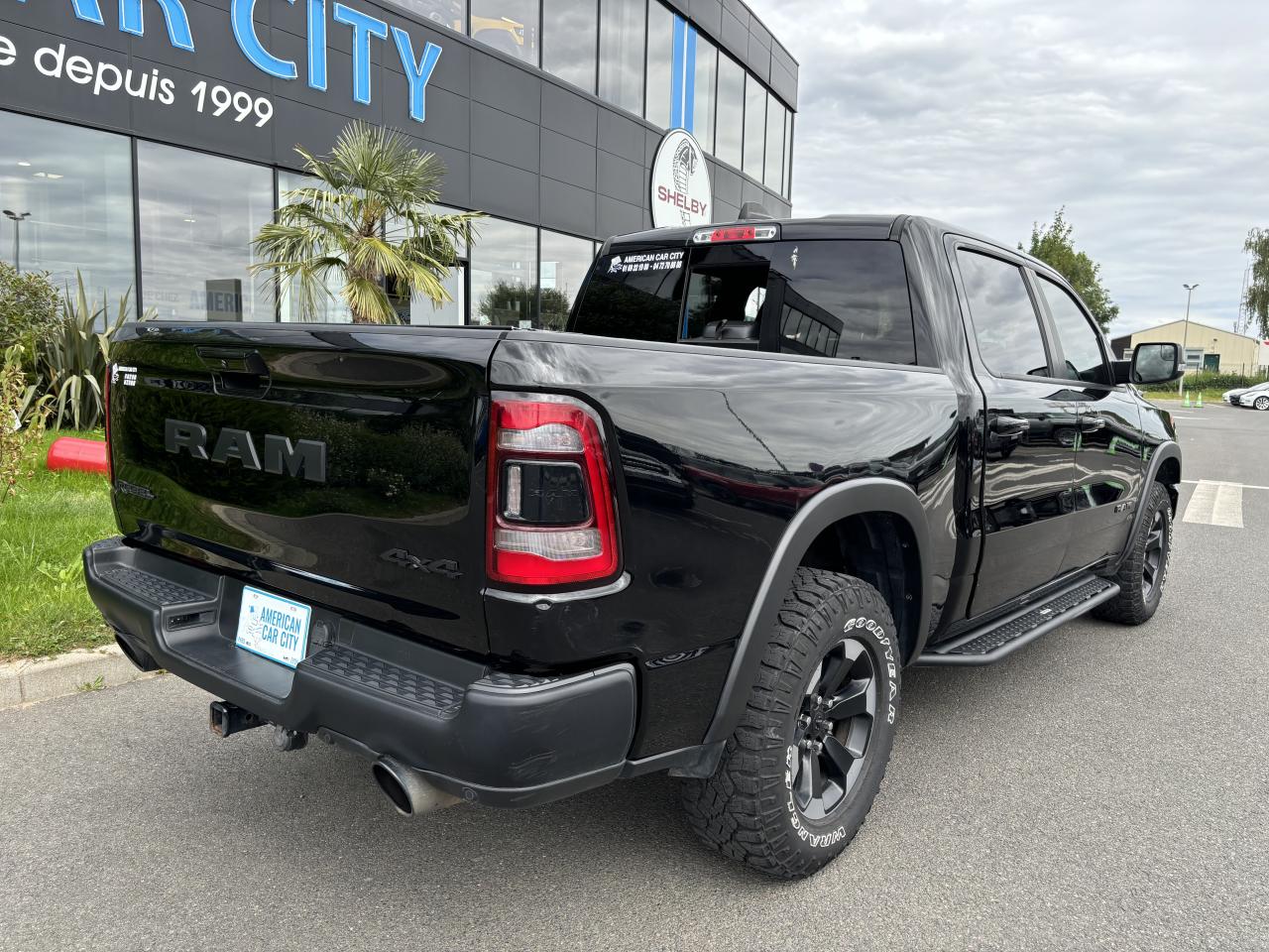 DODGE RAM 1500 CREW REBEL AIR