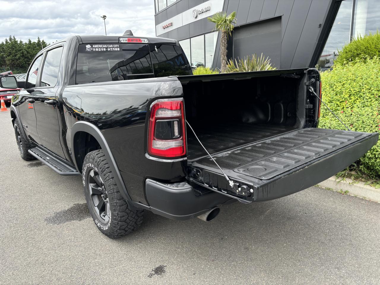 DODGE RAM 1500 CREW REBEL AIR