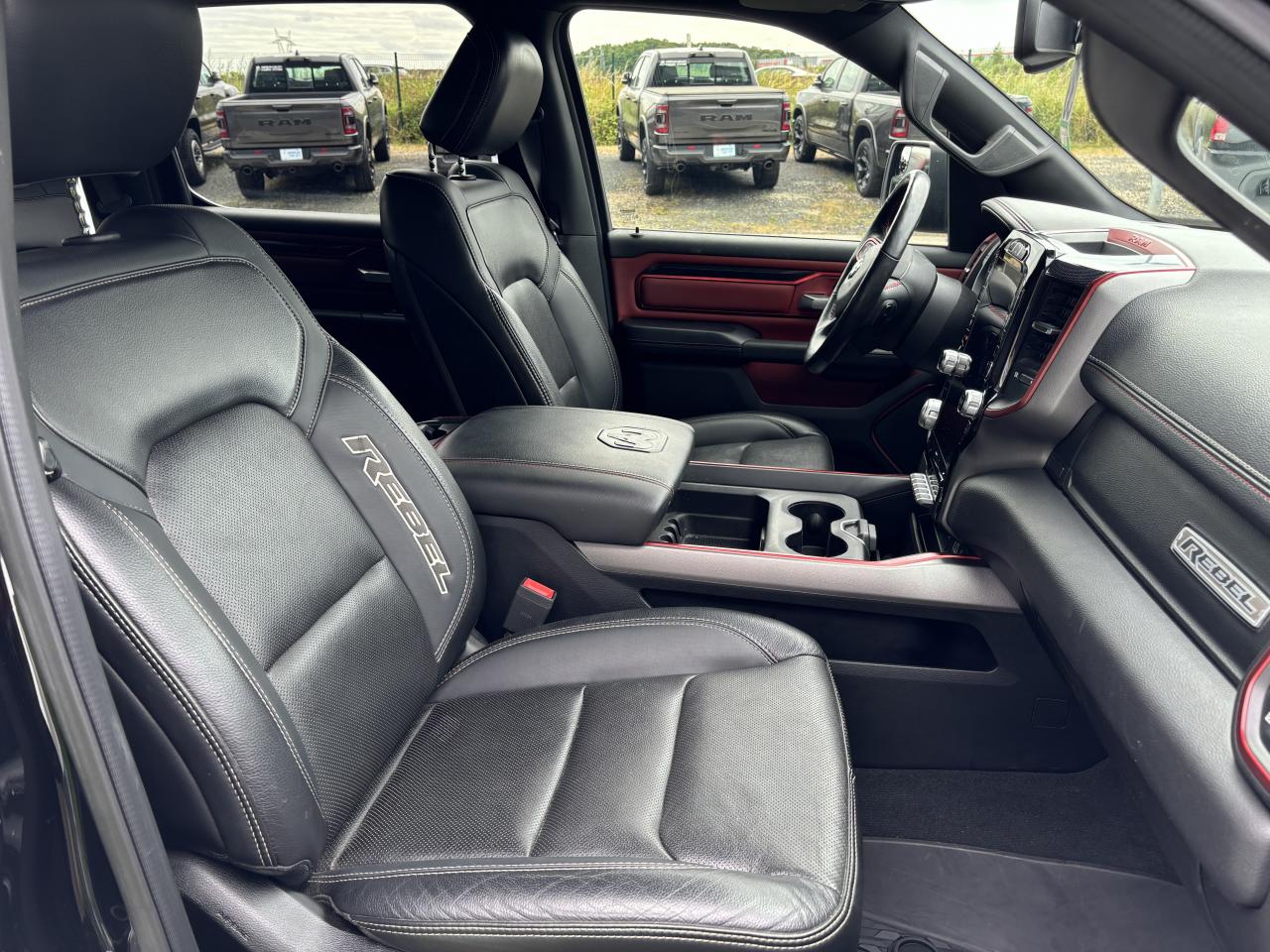 DODGE RAM 1500 CREW REBEL AIR