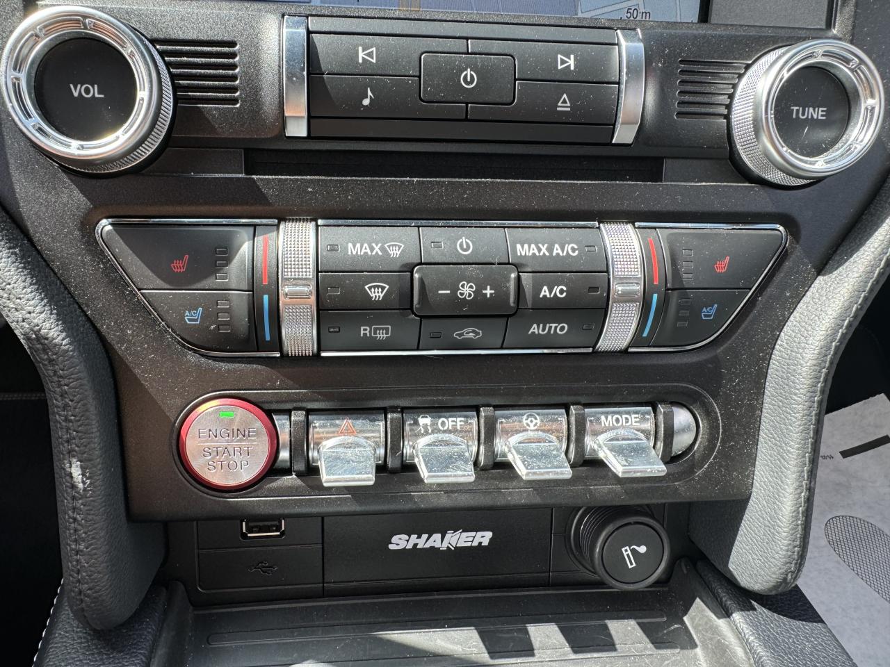 FORD MUSTANG GT CABRIOLET V8 5.0L