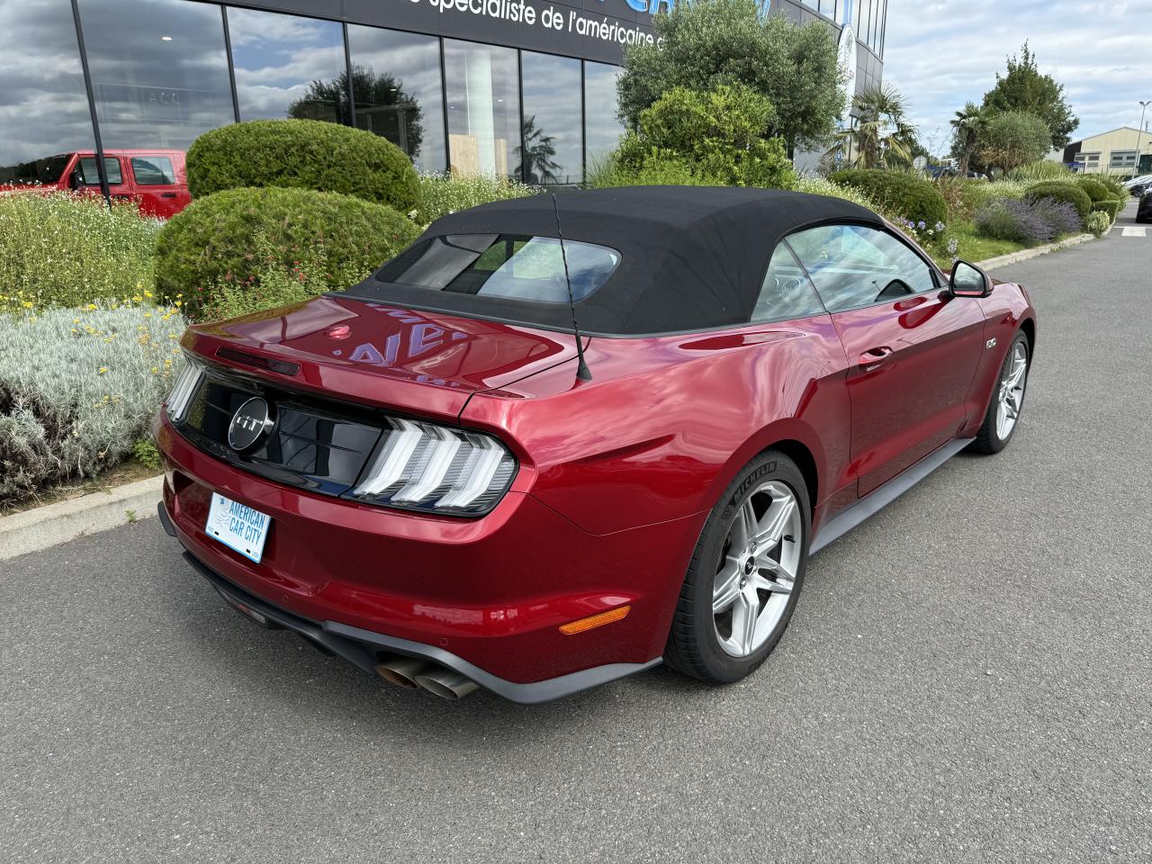 FORD MUSTANG GT CABRIOLET V8 5.0L