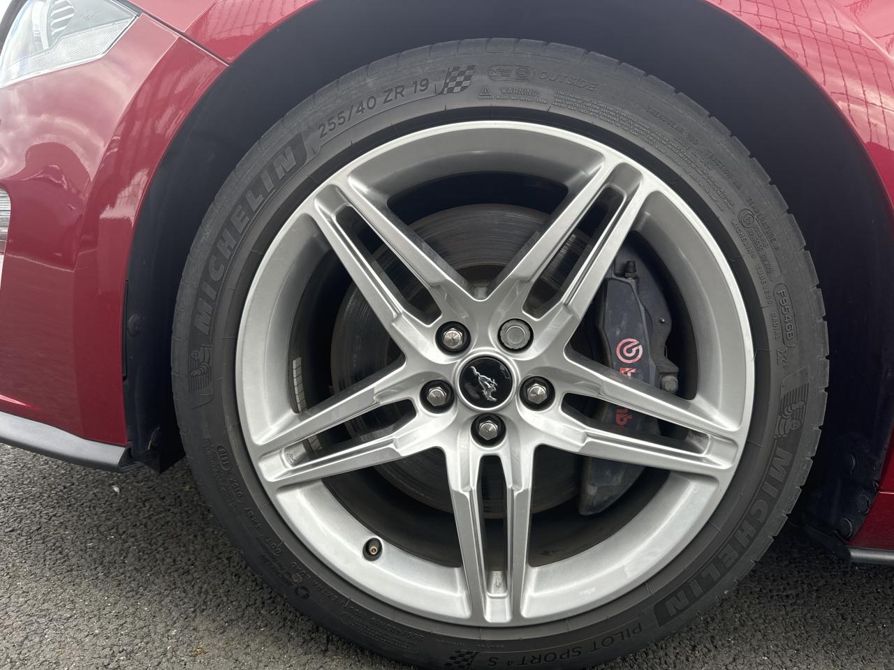 FORD MUSTANG GT CABRIOLET V8 5.0L