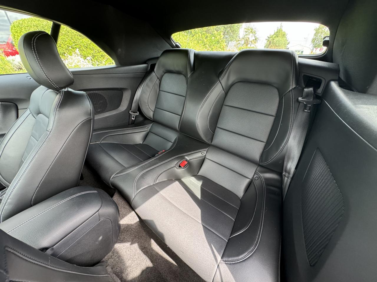 FORD MUSTANG GT CABRIOLET V8 5.0L