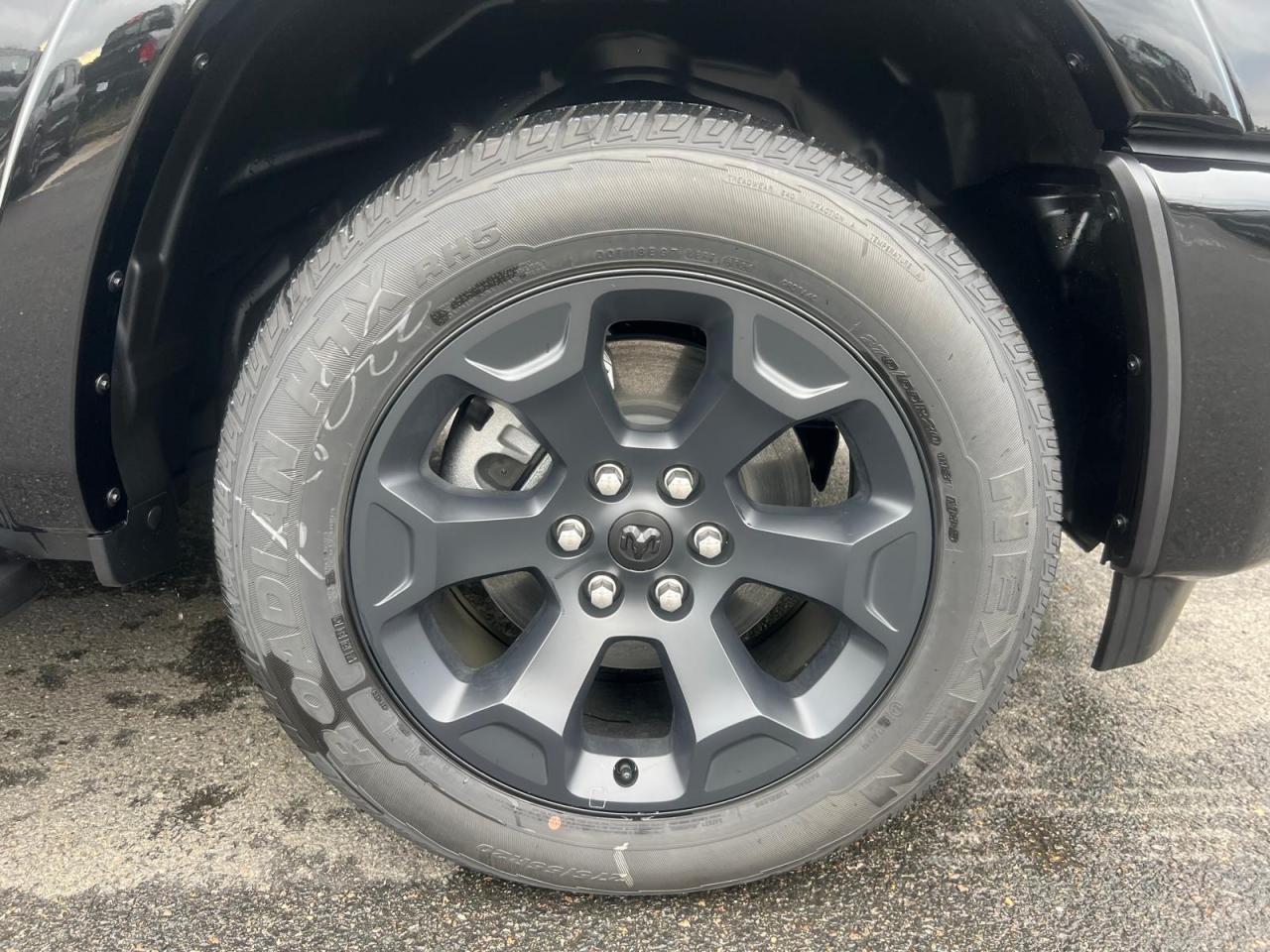 DODGE RAM 1500 CREW CAB BIGHORN NIGHT EDITION 2025