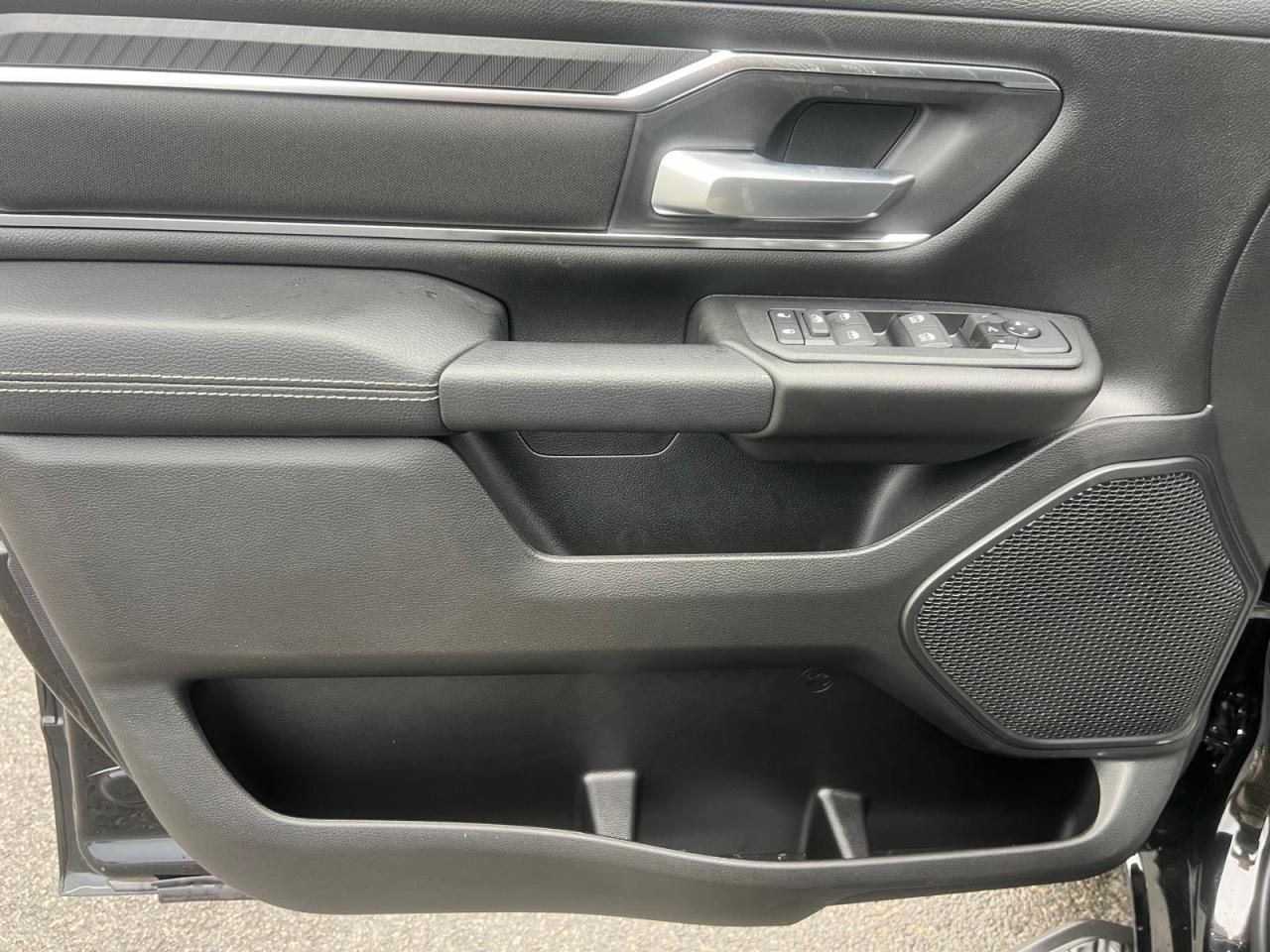 DODGE RAM 1500 CREW CAB BIGHORN NIGHT EDITION 2025