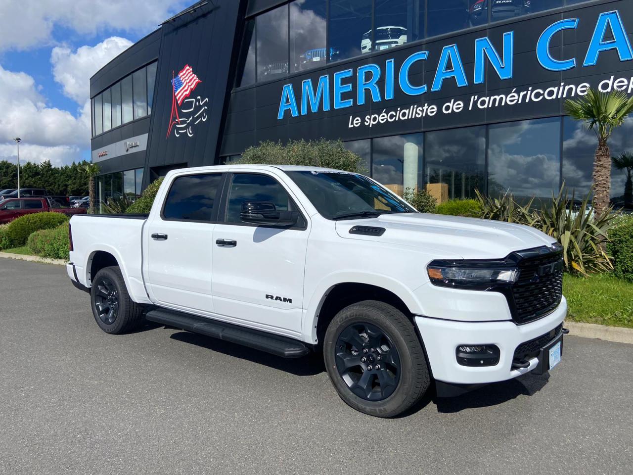 DODGE RAM 1500 CREW CAB BIGHORN NIGHT EDITION 2025