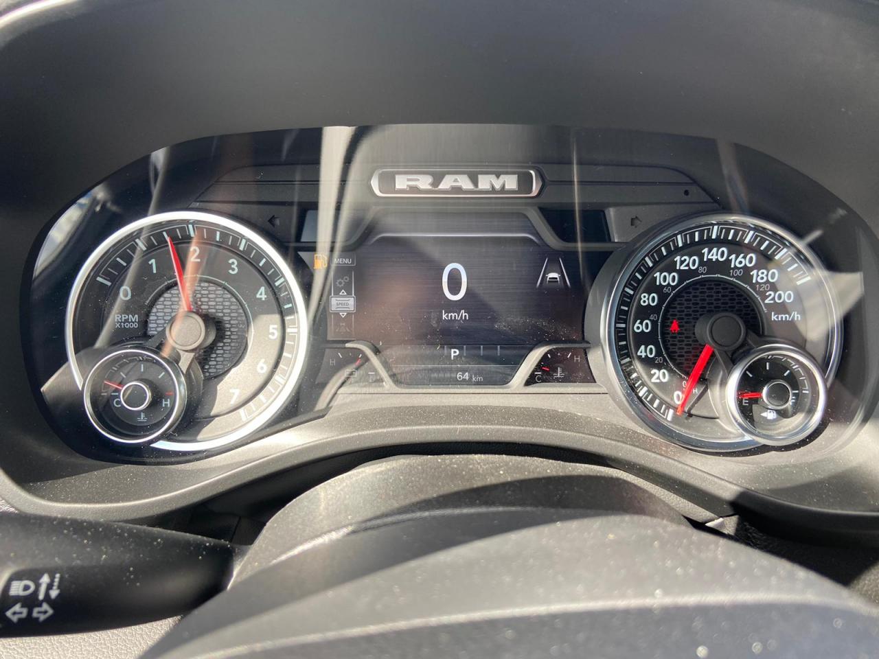 DODGE RAM 1500 CREW CAB BIGHORN NIGHT EDITION 2025