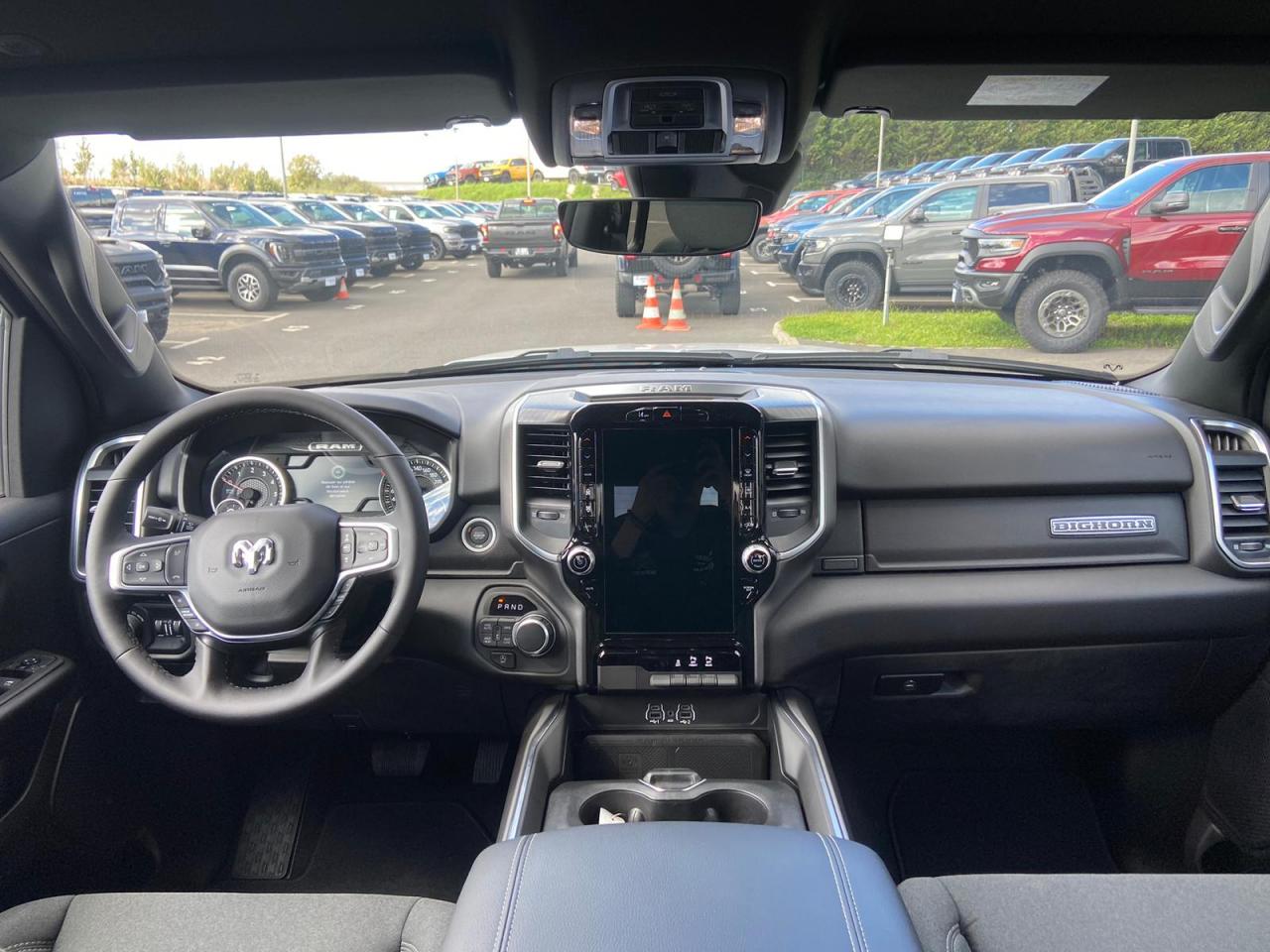 DODGE RAM 1500 CREW CAB BIGHORN NIGHT EDITION 2025