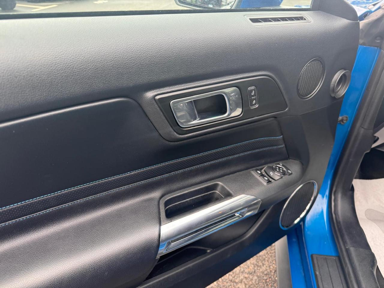 FORD MUSTANG GT FASTBACK 5.0L V8 450ch