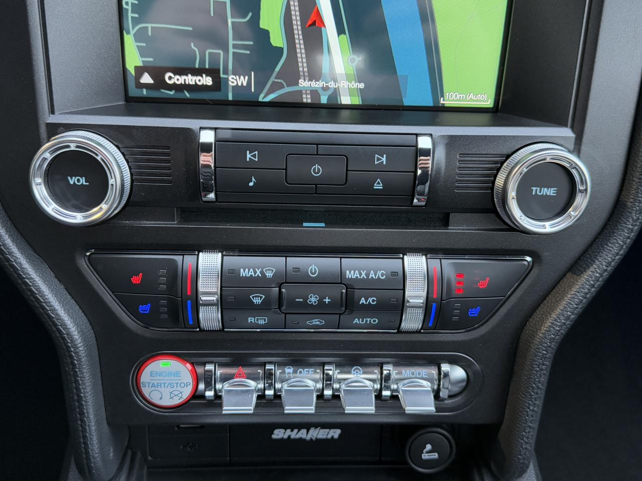 FORD MUSTANG GT Fastback V8 5.0L - Black shadow edition