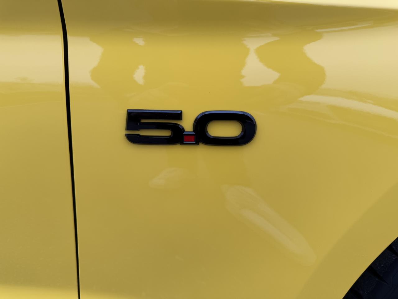 FORD MUSTANG GT Fastback V8 5.0L - Black shadow edition