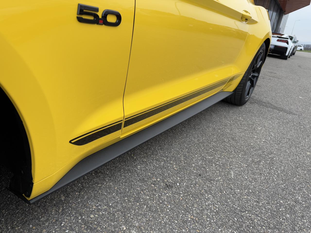 FORD MUSTANG GT Fastback V8 5.0L - Black shadow edition