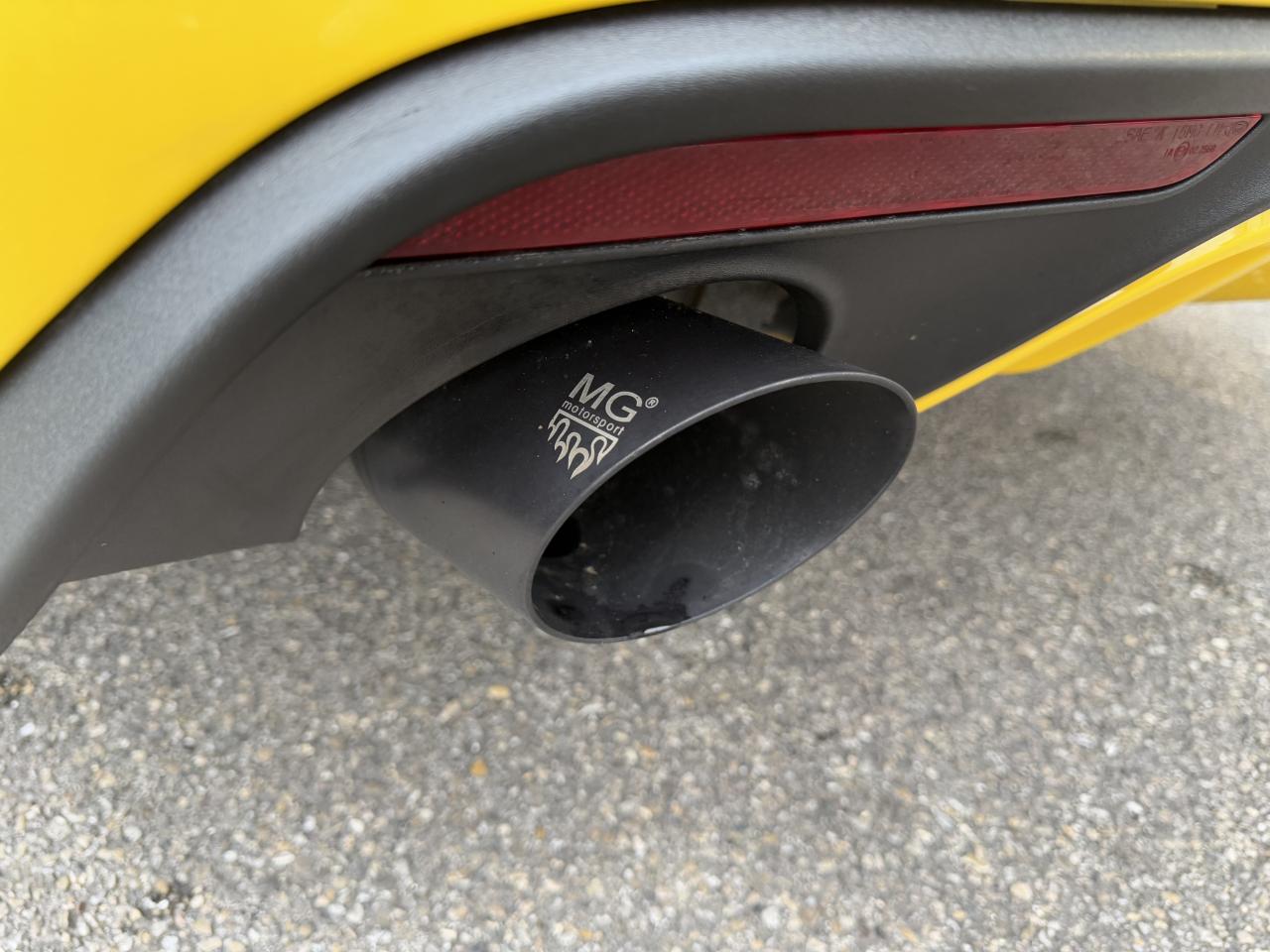 FORD MUSTANG GT Fastback V8 5.0L - Black shadow edition